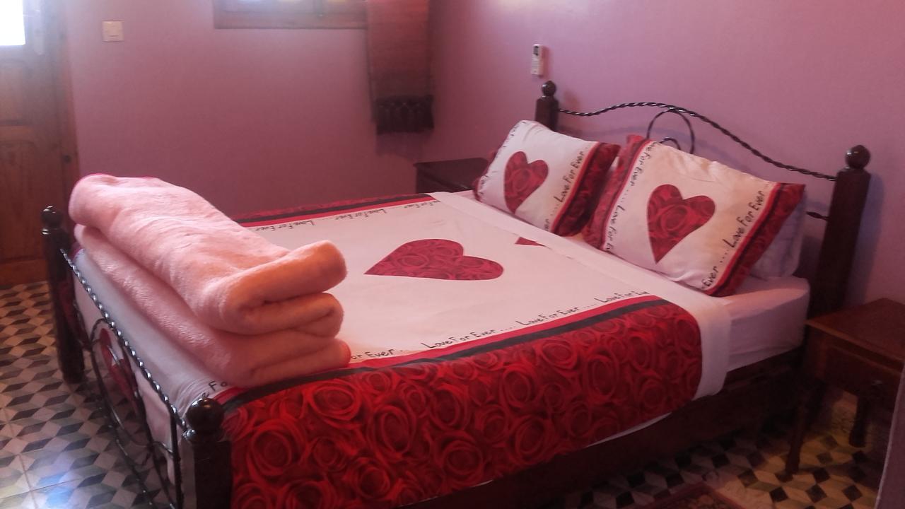 شفشاون Touraghine Hotel & Cafe المظهر الخارجي الصورة